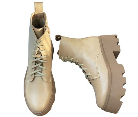 BOTAS CON PLATAFORMA SALAMANDRA 267